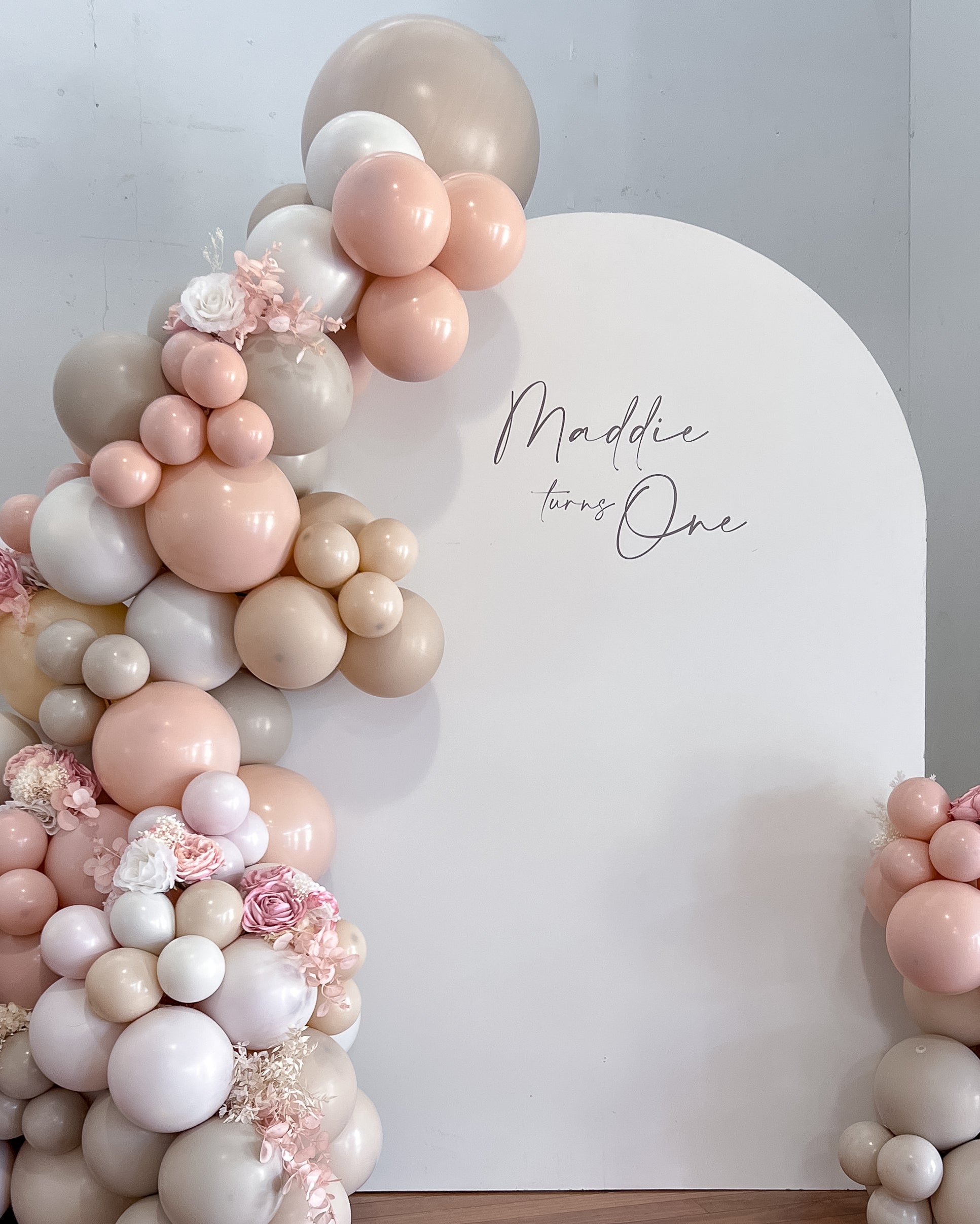 DIY Balloon Garland Kit - Classic Soft Pink