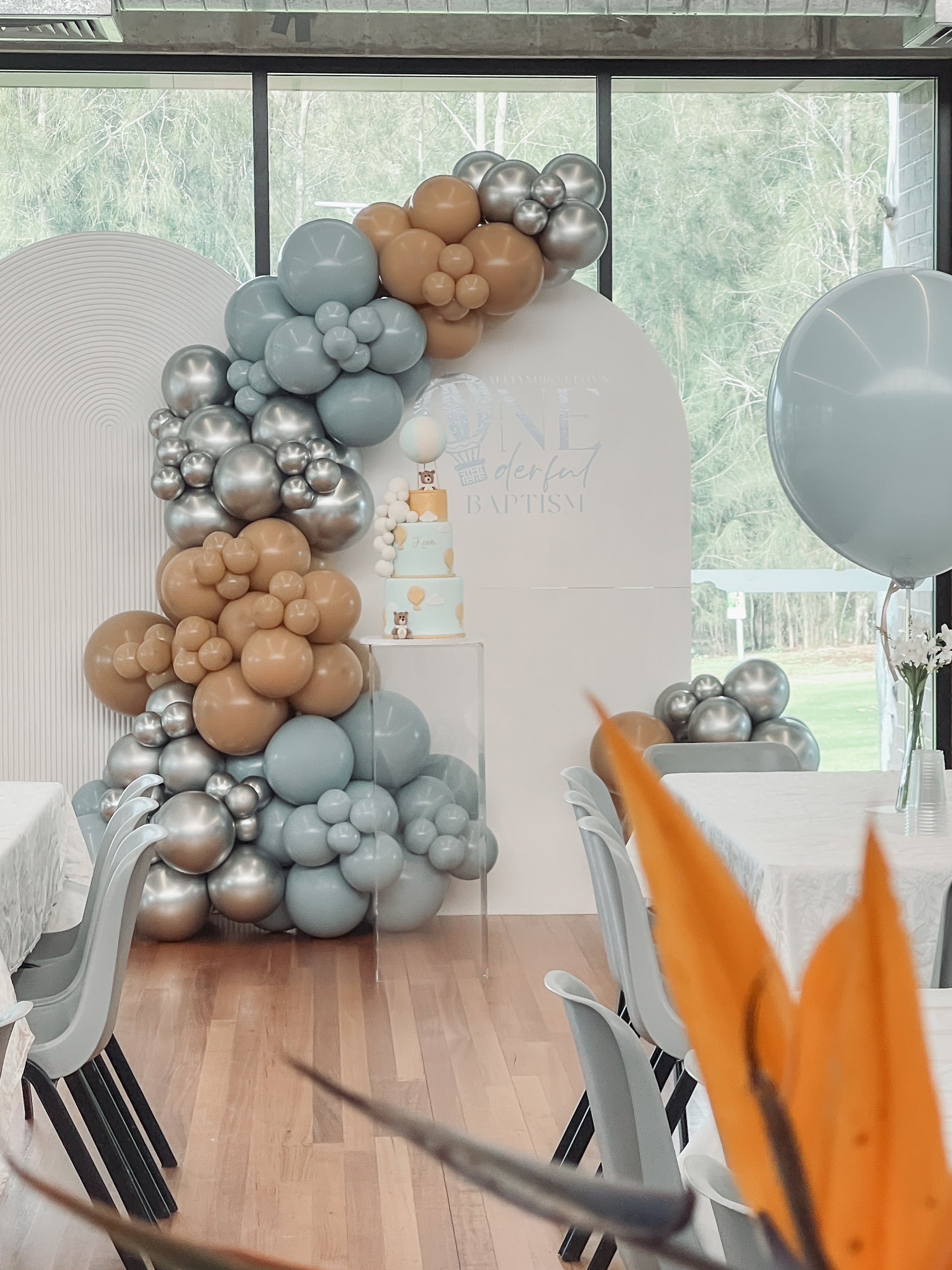 Double Arch Balloon Decor